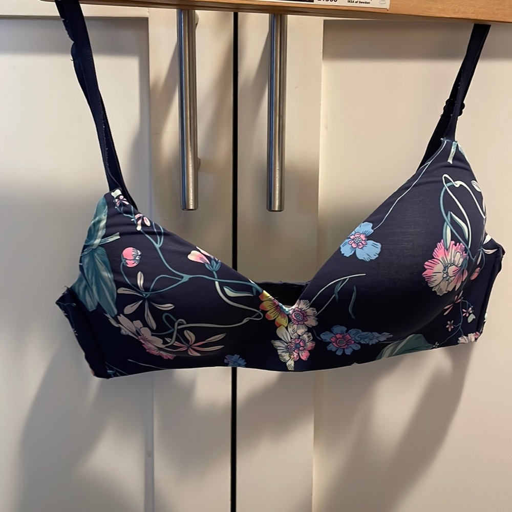 GAP Body Wireless Bra